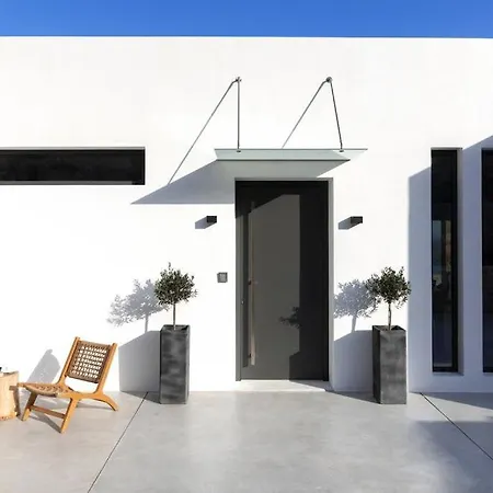 Kalydon Villa *