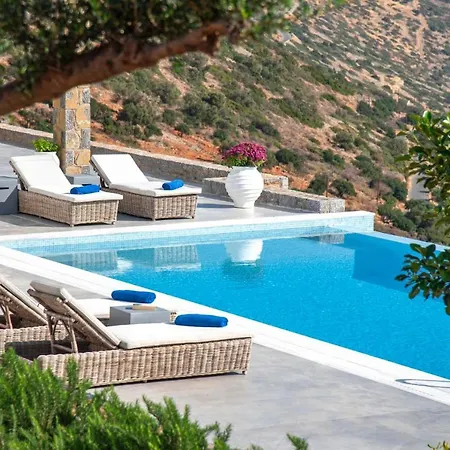 Kalydon Villa *